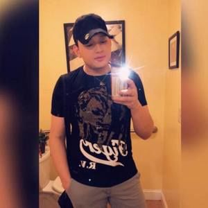 Meet your Posher, Josue